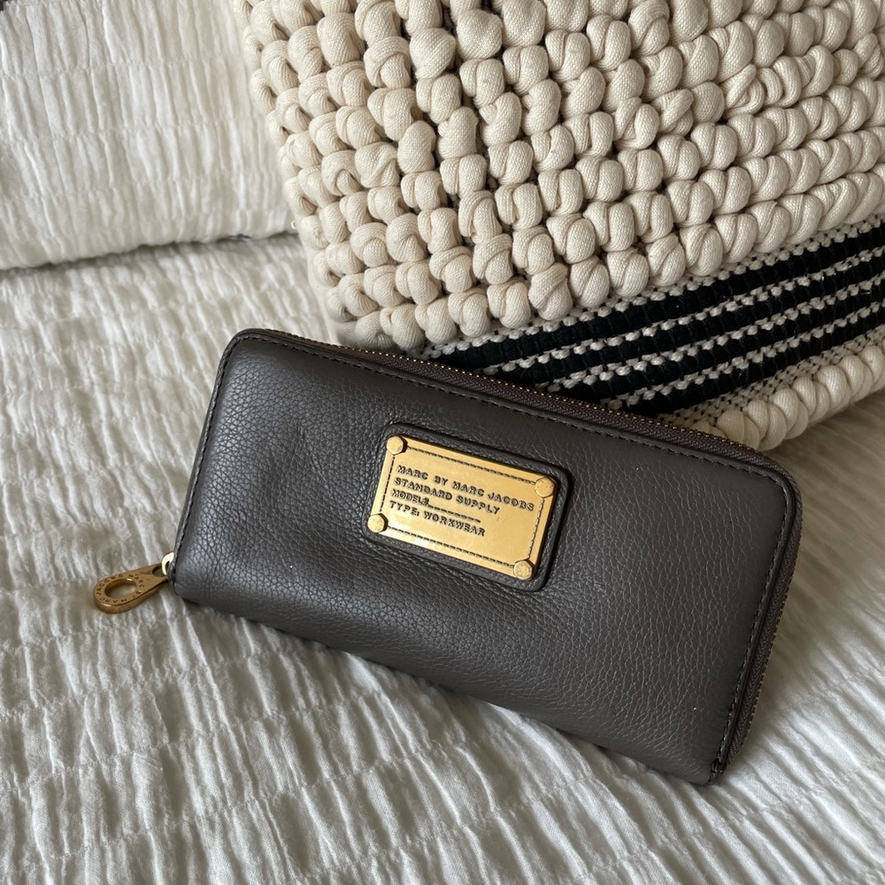 Marc Jacobs leather wallet